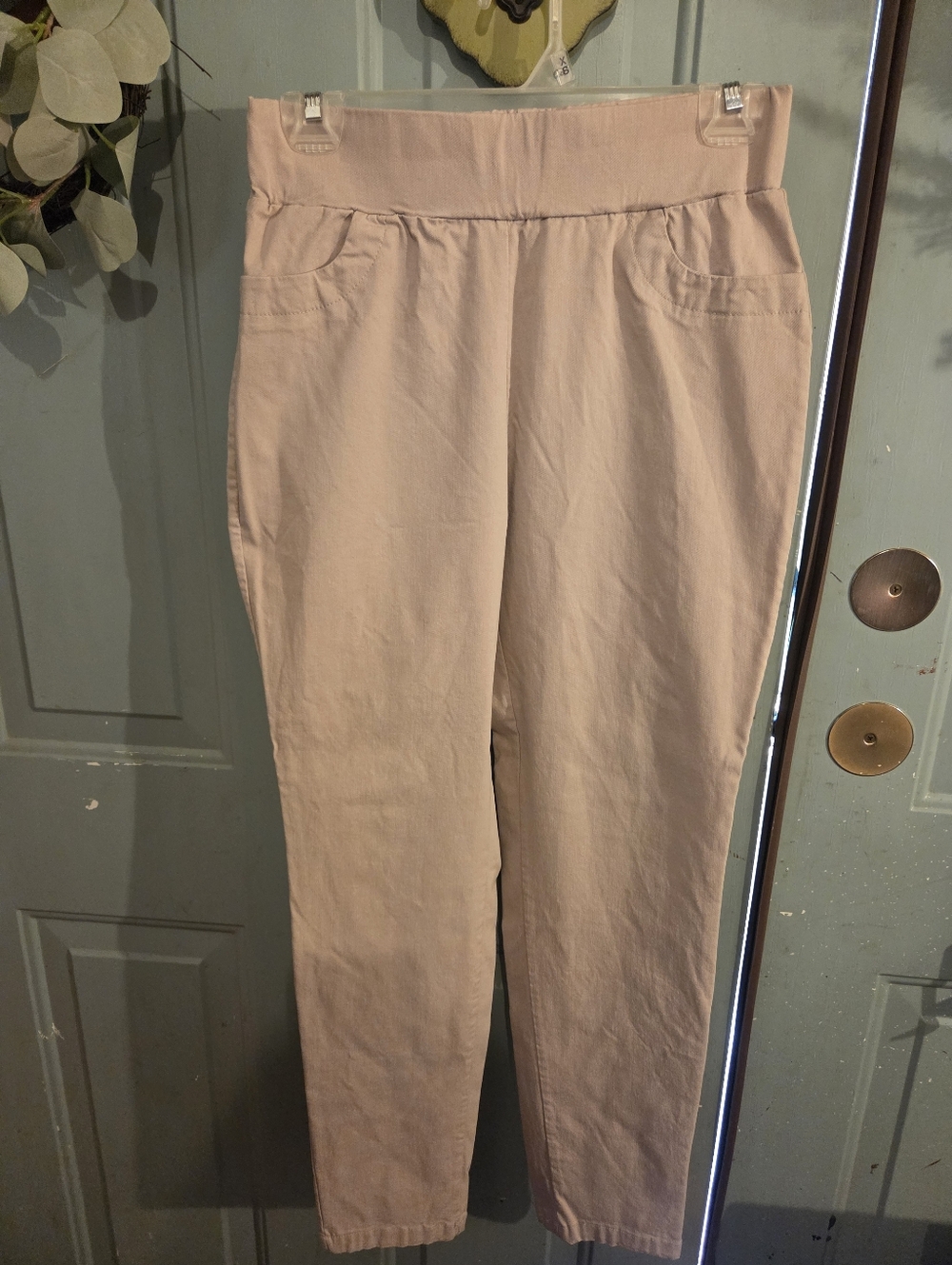 JW Style Women's Capri Pants
